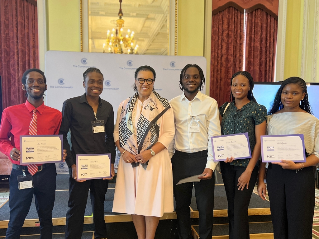 Commonwealth Youth tweet media