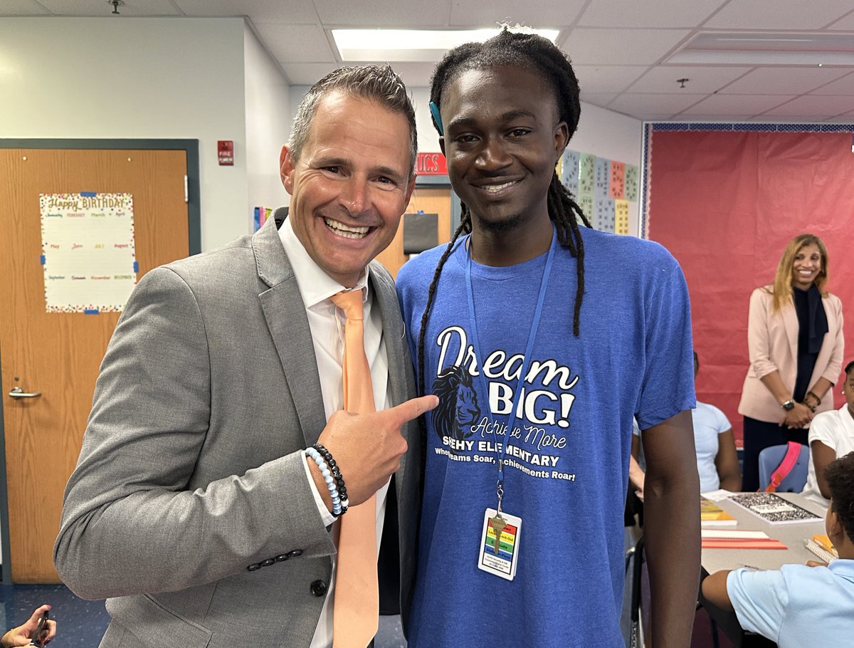 VanAyresHCPS's tweet photo. Our @HCPSSheehyElem Lions are ready to “Dream Big and Achieve More!” 

Principal Gadson-Yarbrough has instilled a champion mindset for both her students and staff. https://t.co/bbaU7nnvjF