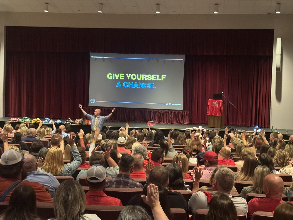 Starting off the year with <a href="/Joe_Sanfelippo/">Joe Sanfelippo</a>! Thank you, Joe! #1minwalk2work <a href="/wpzizzers/">West Plains School District</a>