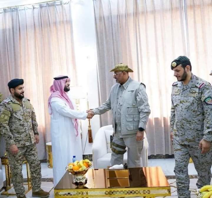 المجلس الانتقالي الجنوبي بقيادة الرئيس الزُبيدي ، خير من مثل الشعب الجنوبي وقضيته العادله في المحافل الدوليه.
#ثبات_الانتقالي_يقهر_العدو