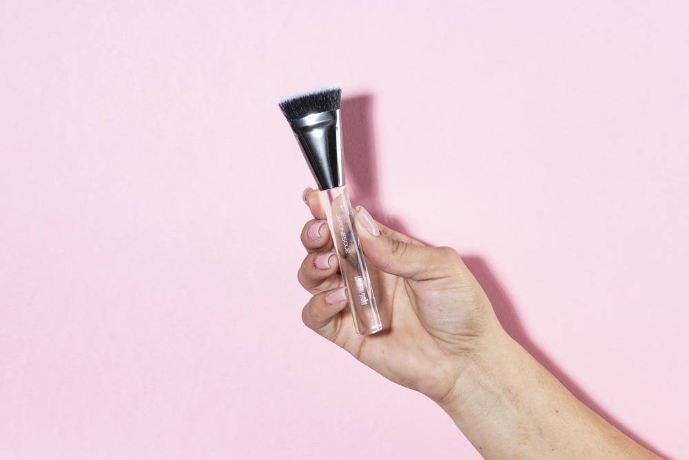 PENCILONE1's tweet photo. 🌸With the white brush in hand, professionalism shines through, all set against a soft pink gradient background
✨Our "Fresh Elegance" style captures essence of products, highlighting the brand's exceptional taste! Here are our latest shots
📸More Photo: https://t.co/dboI3xGxGD https://t.co/utNu9cLvq6