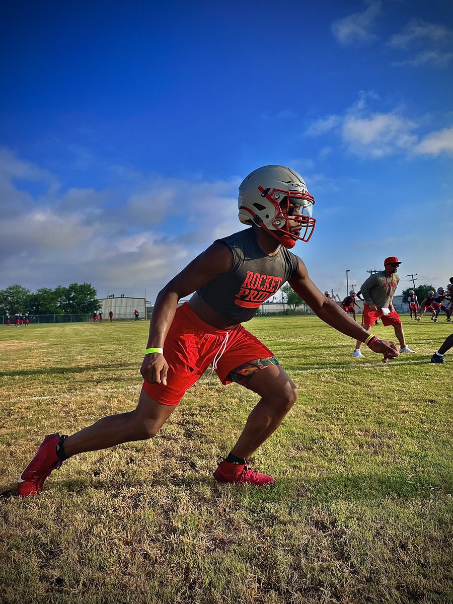 Myles Wisdom tweet media