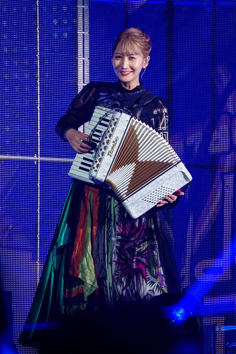 _f____817's tweet photo. 彩織ちゃん、お誕生日おめでとうございます🎂
深海のドレス、こっちのドレスがわたしのお気に入りです🩷
彩織ちゃんのピアノがこの世で1番大好きだし、彩織ちゃんがセカオワの一員でいてくれることが本当に心強くて頼もしいです‼️
いつまでも年齢を感じさせない、ぷりてぃー大人な彩織ちゃんでいてください🫶🏻
いつまでも写真撮り続けさせてください📸
心の底から大好きです🥰
@saori_skow #深海ネタバレ