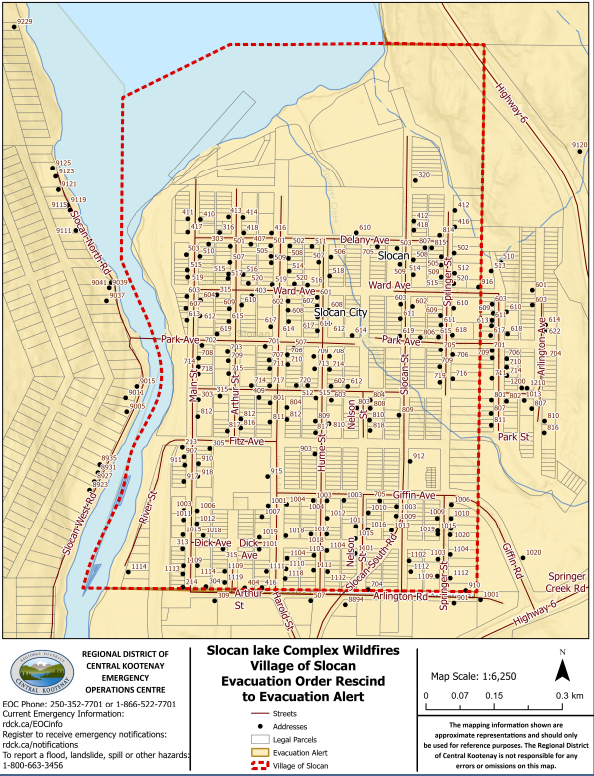 EmergencyInfoBC's tweet photo. The Regional District of Central Kootenay has DOWNGRADED an #Evacuation Order to an Evacuation Alert for approx. 464 properties in the Village of #Slocan & Electoral Area H due to #BCWildfire. Residents may return but must be ready to leave on short notice. More info: https://t.co/d6gcljzgn0