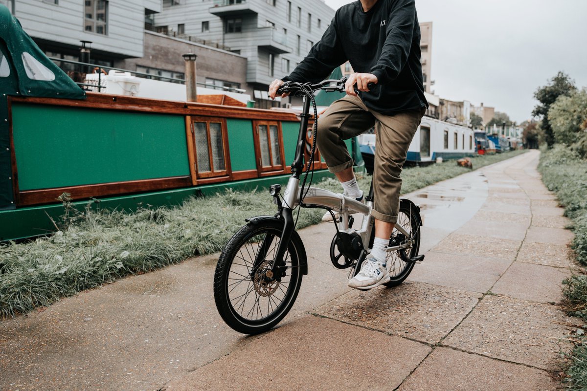🚴‍♂️Unleash Potent Electric Fun with the VOLT Lite! <a href="/T3dotcom/">T3.com</a> ’s <a href="/theclymobrief/">Rob Clymo</a> gives our newest ebike a glowing⭐⭐⭐⭐ praising its power, sleek design, and effortless ride. Finally available for pre-order on our website. Get ready to ride into the future

voltbikes.co.uk/blog/press/pot…