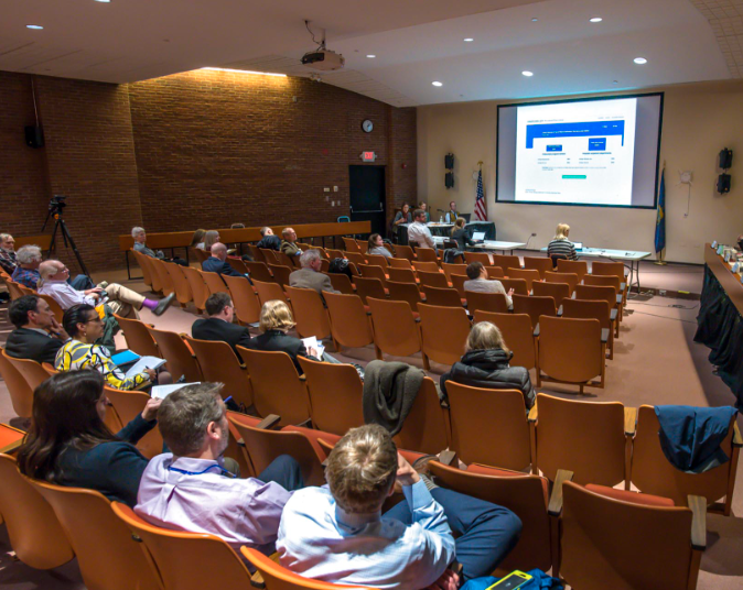 VAHHS's tweet photo. In this week's @vahhs Update, "Hospitals present stabilization budgets to the Green Mountain Care Board."

https://t.co/nIN5LKkMLY

#vahhsupdate #Vermont #healthcare https://t.co/0ktzrSl8Uw