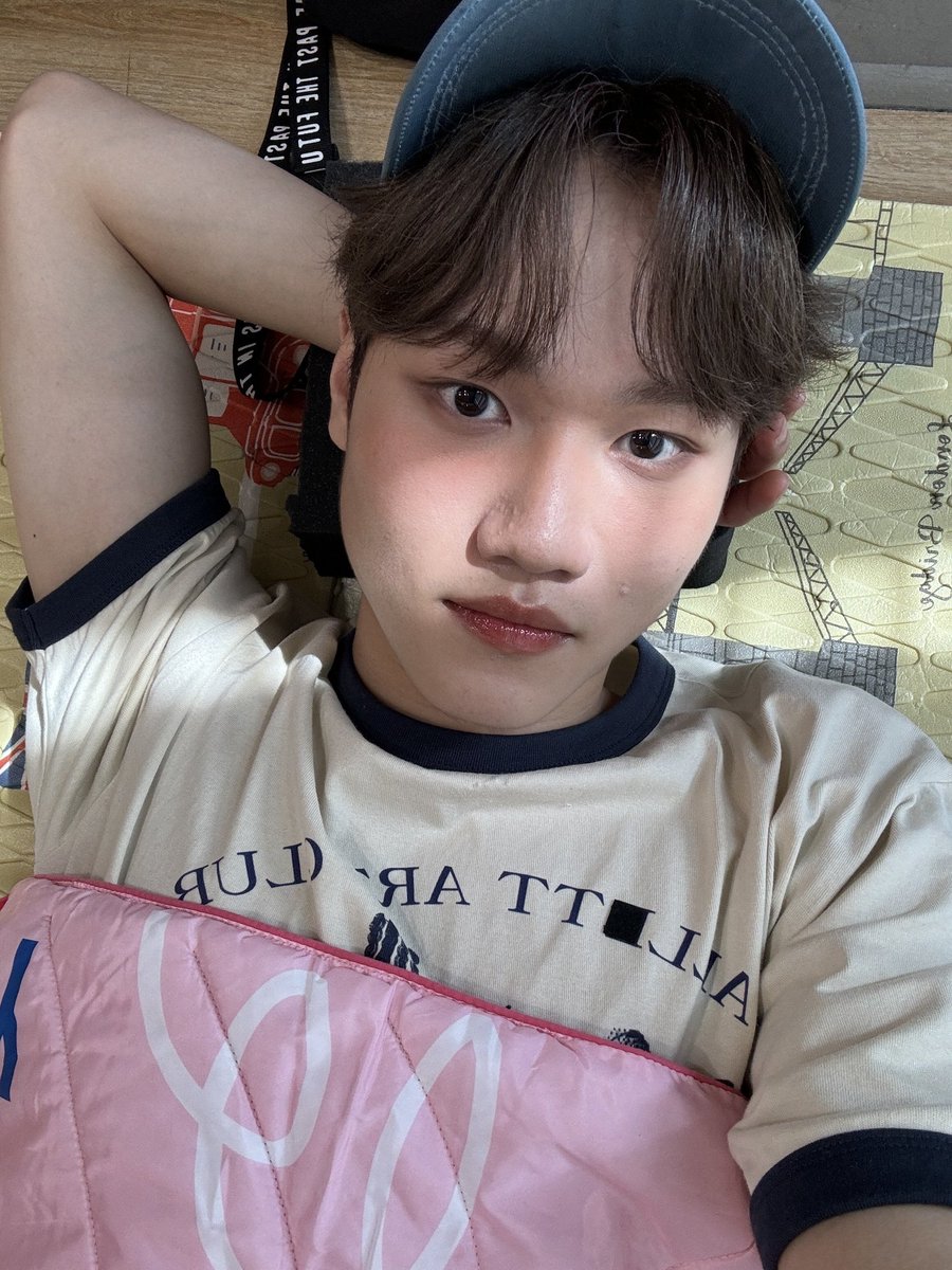 MINJAELOOK's tweet photo. https://t.co/HO9tyC8JHP
