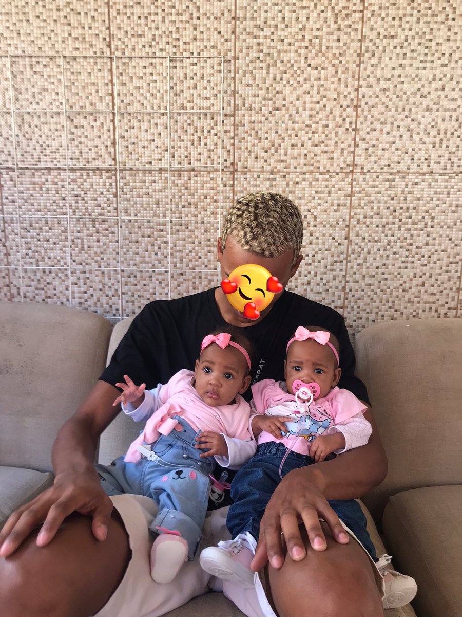 J_Kalvin22's tweet photo. Princesas do papai ❤️❤️❤️❤️🥰🥰🥰🥰 https://t.co/SY4dO6xy8Y