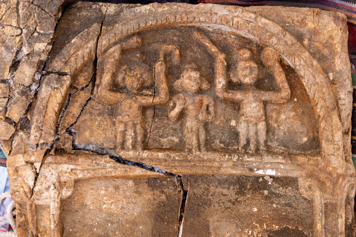 Roger Anis روچيه tweet media