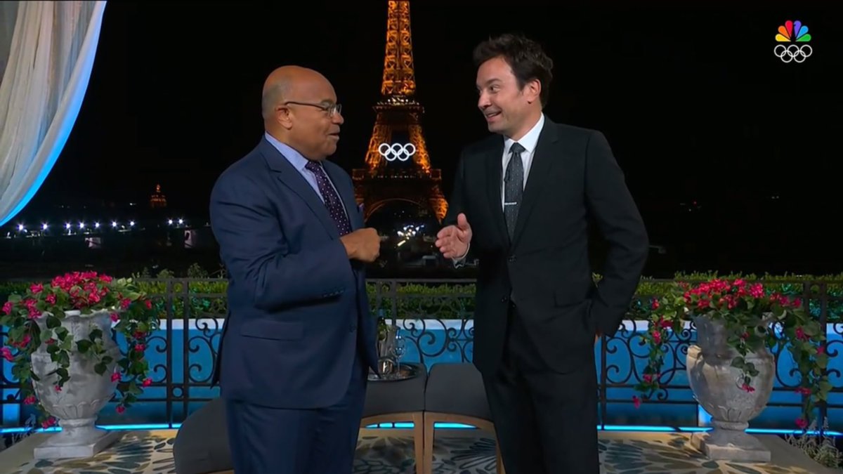 FALLON1974's tweet photo. Screenshots from last nightβs @NBCOlympics with @jimmyfallon.
#jimmyfallon #JimmyInParis #Olympics https://t.co/3vn9XhTKQm