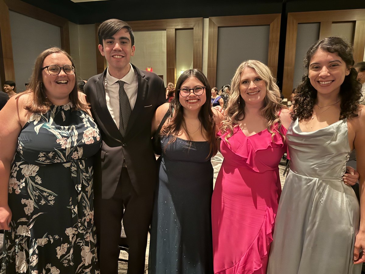 Congratulations to Teen Team graduates Aden Max Juarez and Arianna Nevarez (pictured in the middle), who were awarded <a href="/saahj/">SAAHJ</a> scholarships this weekend!

They are pictured with Express-News reporters &amp; Teen Team leaders <a href="/LizTeitz/">Liz Teitz</a>, <a href="/emilieeaton/">Emilie Eaton</a> &amp; <a href="/MeganLRodriguez/">Megan Rodriguez</a>.