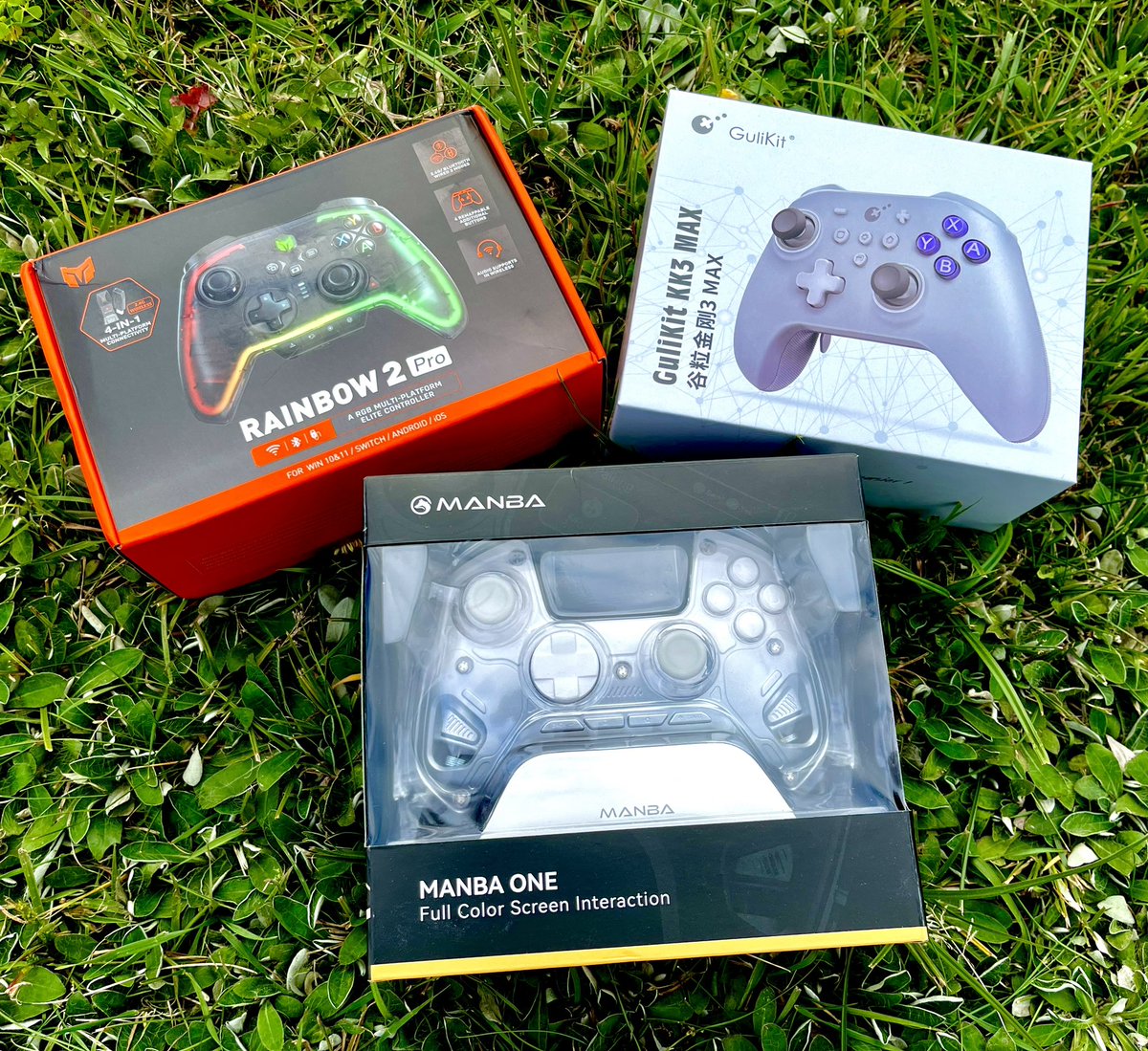 gamepad_la's tweet photo. The next three gamepads I plan to test for https://t.co/tcjK8YTRwO #gamepad #gulikit #manba #games https://t.co/qFlYK116h1