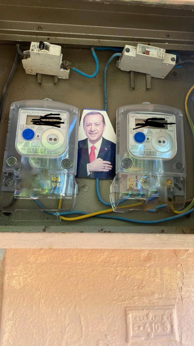 Daha ilginç ne görebilirim diyorum önüme hep daha ilginci çıkıyor aq