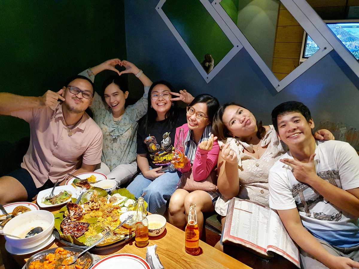 cedzabala's tweet photo. XXXIV 🎂🎁🎉✨️ https://t.co/zWNMjQdsfV