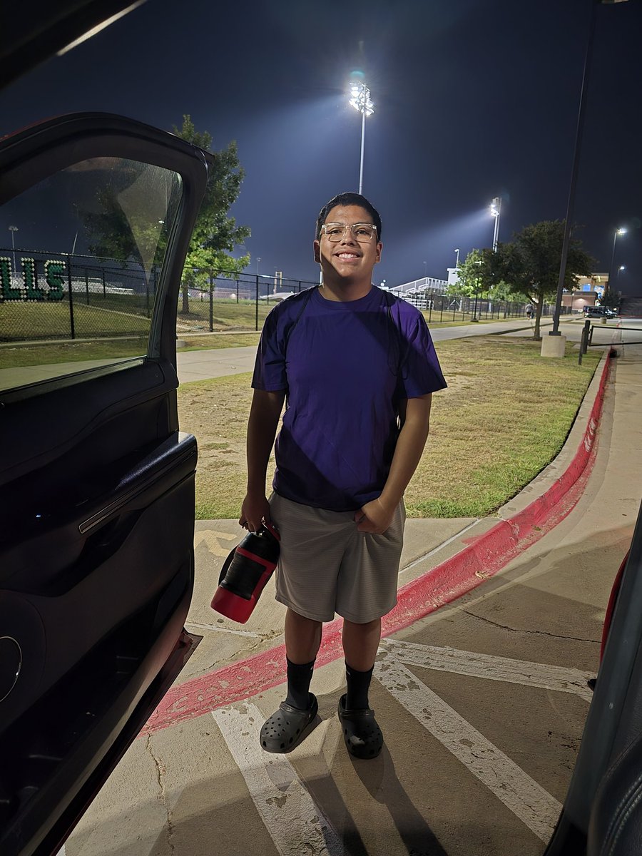 Meza_Sebatian09's tweet photo. August 5, 2024, 6am football practice begins!!! #ByronNelsonFootball #Freshman #Lineman #Meza https://t.co/F6ekgsDYiW