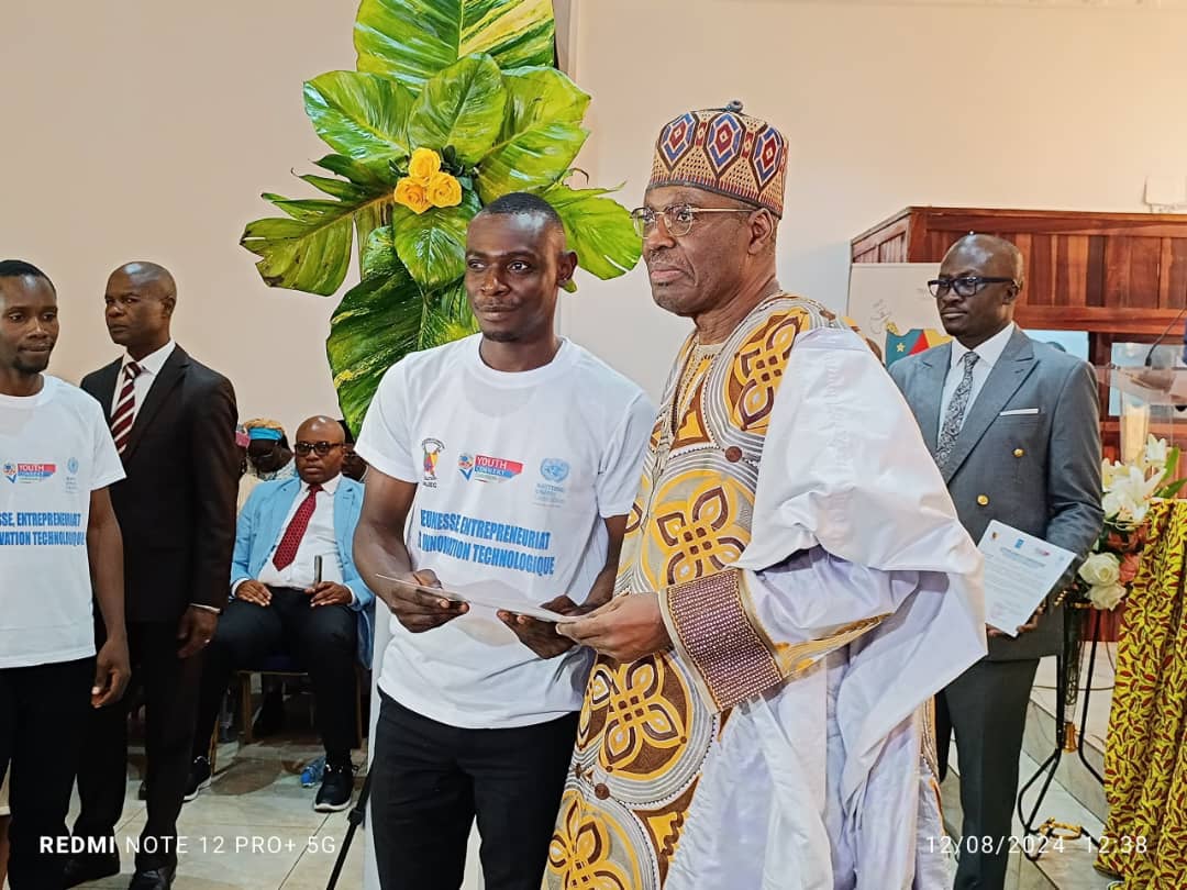Minjec00237's tweet photo. With theme "Progress at the click of a button: youth and the digital sector at the service of sustainable development". This day, @M. Foutsou chaired the Celebration of the 25th edition of the International Youth Day. #Minproff #Minefop #Minader #Snu #Cnyc #Conep https://t.co/jz6MzdjW2U