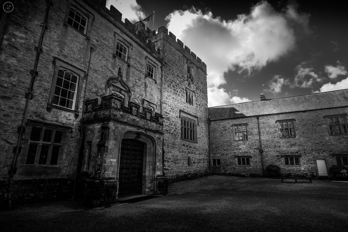 CumbriaSkyscape's tweet photo. Sizergh in Monochrome
https://t.co/yJ85rSgHV7
#history #nationaltrust #sizergh #monochrome #blackandwhitephotography #castle #cumbria #lakedistrict #photography #photographer https://t.co/KbyPIGJsHp
