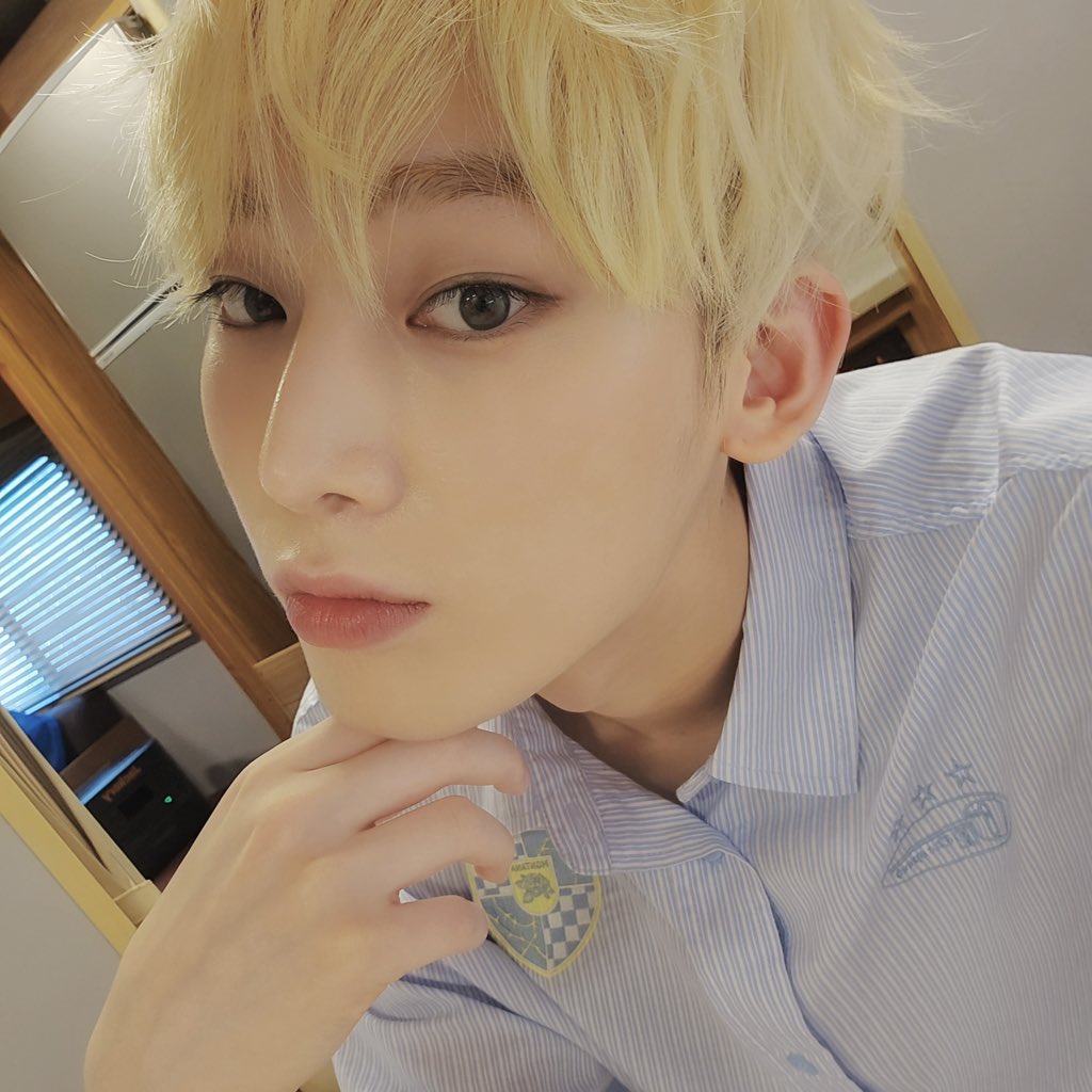 _030624_'s tweet photo. 좀더가까이좀더가까이그러다갑자기 https://t.co/lmnvqk05yW