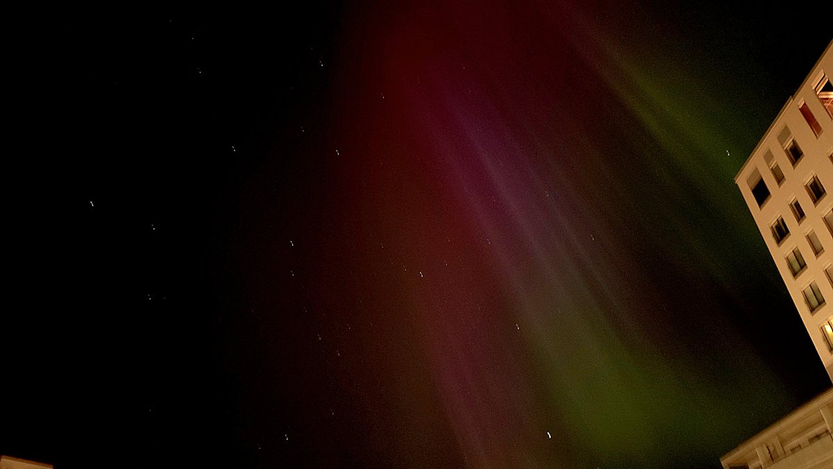 Augustiöine virmaliste vaatemäng koos tähesajuga, kellel vähegi võimalust tasub minna seda nautima