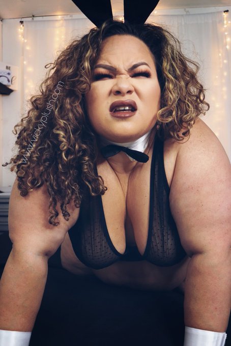 I reject 99% of the meet ups emails I get. Why?   Bc they talk about sex, how they wanna fuck me, or