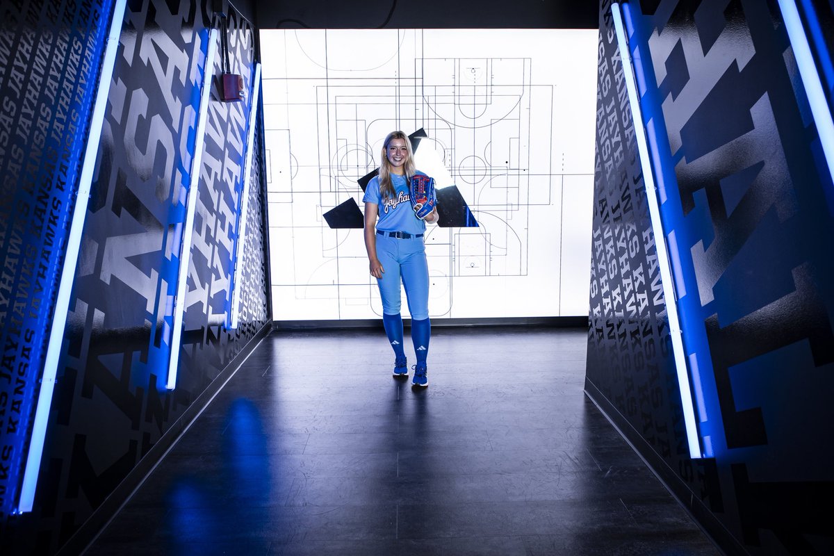 Samantha Claire tweet media