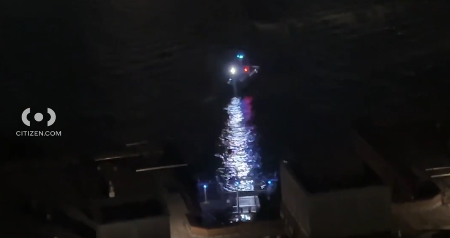First responders save drowning person from Hudson River
bit.ly/4cqGt41