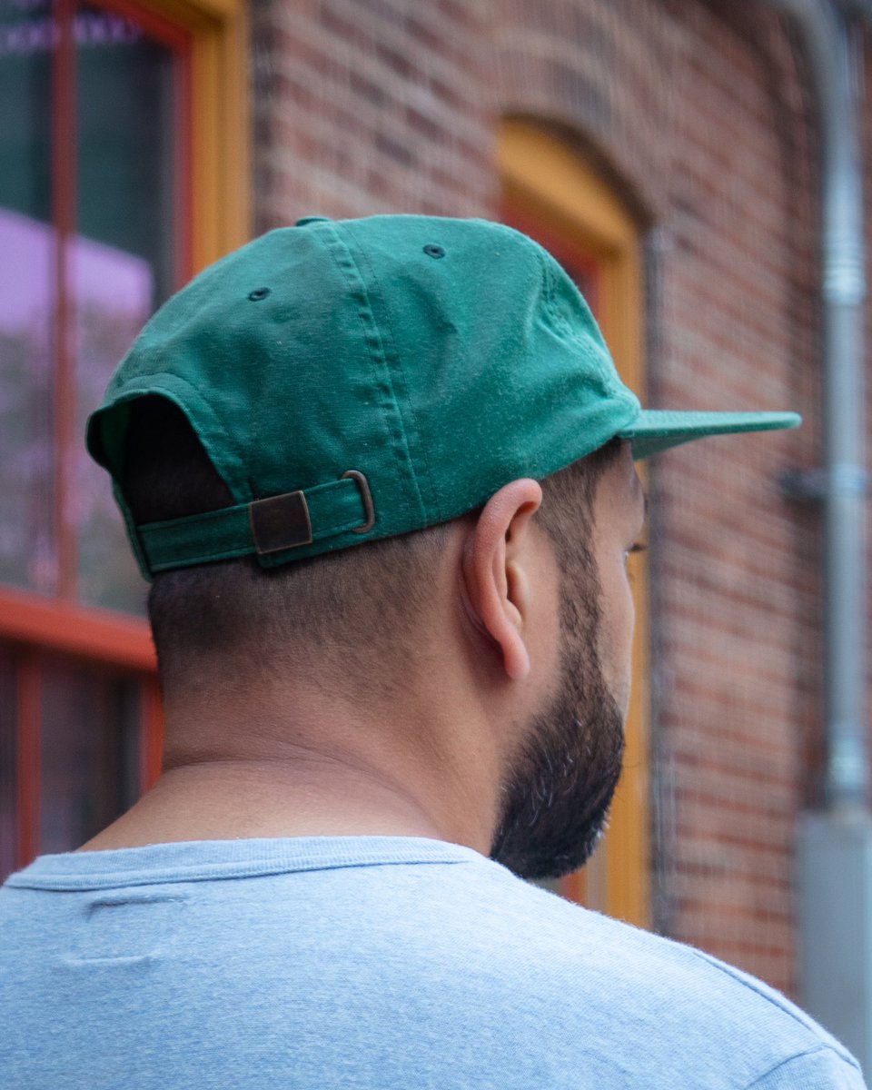 csoutpoststl's tweet image. The Genesis Leaf waxed canvas ball cap by Ginew is built to last for all of your adventures. Each cap is adorned with an oak leaf design, a symbol in Native American culture that captures the values of strength, protection, and a respect for nature. 

bit.ly/leafwaxcanvasb…