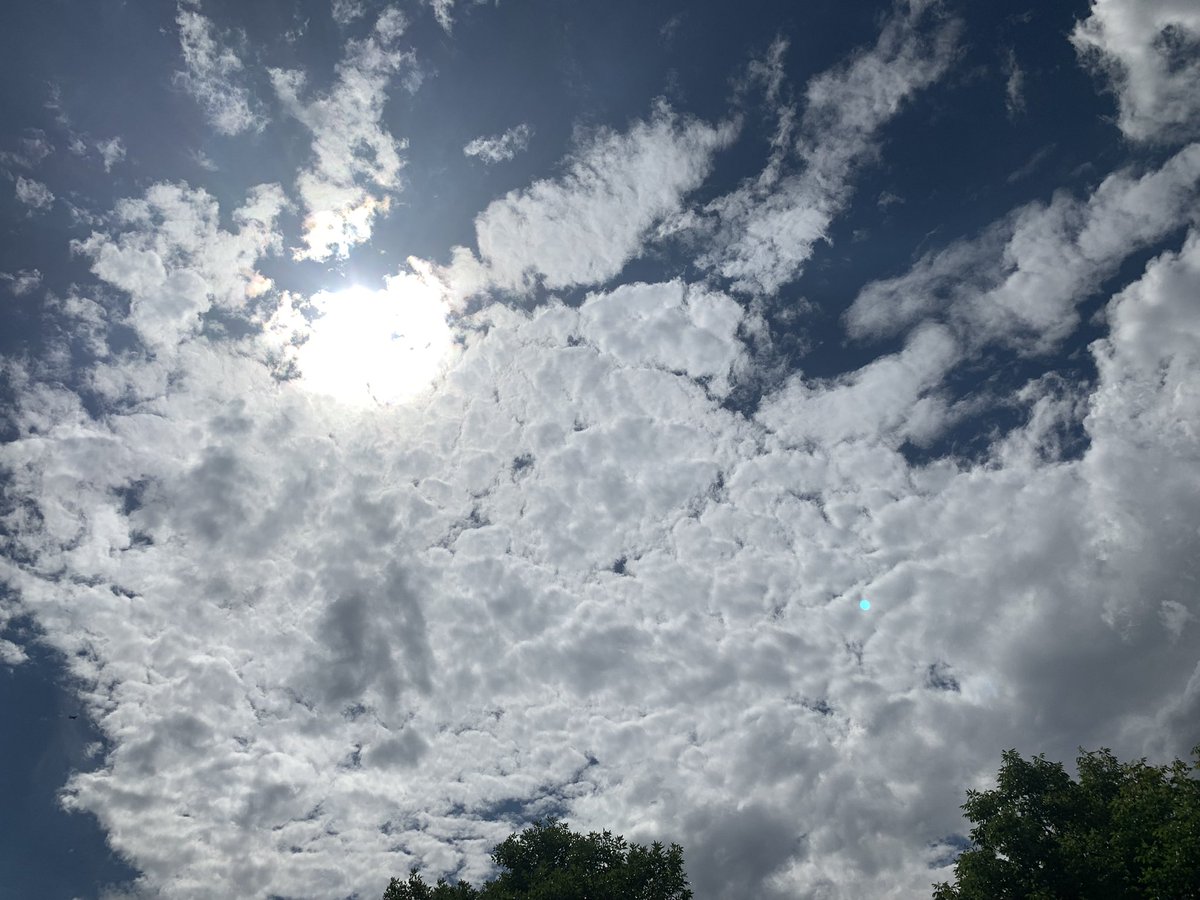 CrystalAnd22350's tweet image. Beautiful clouds before the storms hit ❤️#Cowx #cowx