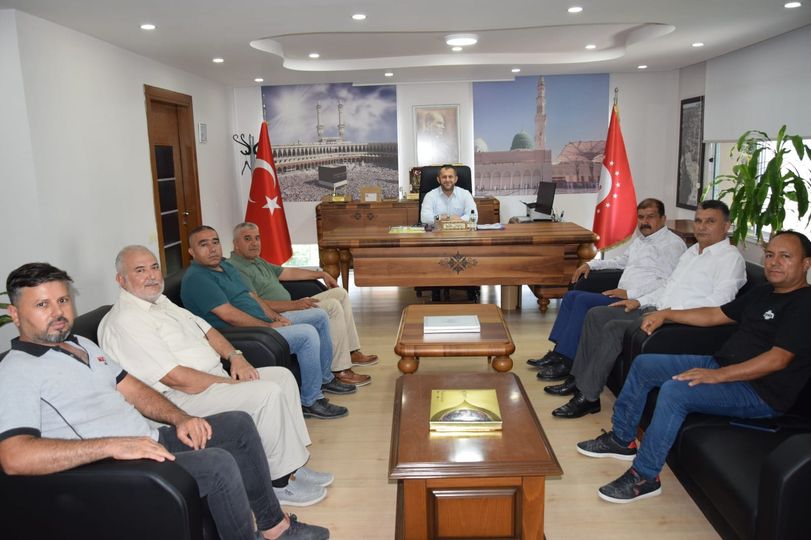 MÜFTÜ YİĞİT'E HAYIRLI OLSUN ZİYARETİ
Erdemli ilçe Müftüsü olarak göreve başlayan İbrahim Yiğit’i Erdemli Madeni Sanatkarlar Odası Başkanı İsmet Erdoğan ve Yönetim Kurulu Üyeleri ziyaret ederek hayırlı olsun temennisinde bulundu.
