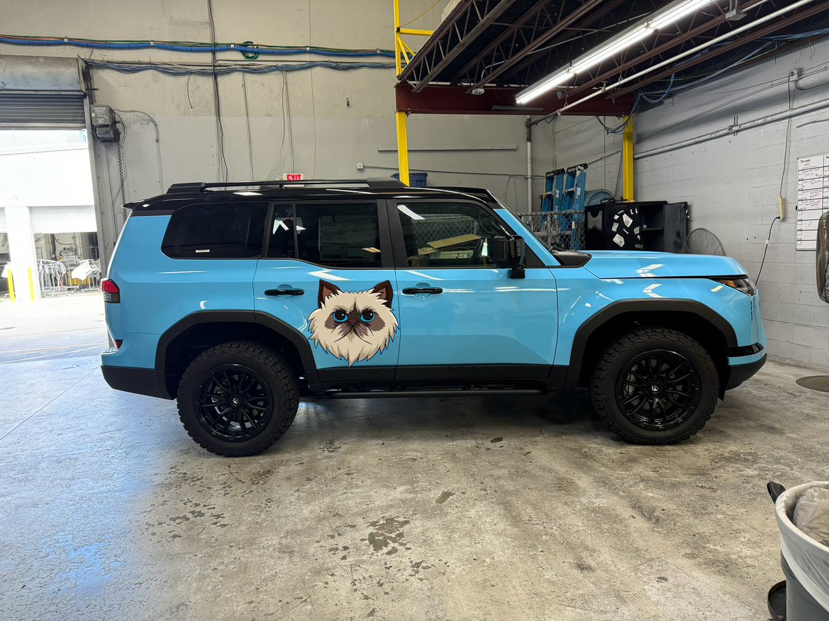 BasedDon23's tweet image. The Lexus GX 550 MIGGLES RIDE IS FINISHED.

We’re going to 10B Market cap , GET IN 

#BASE 
#BUILDINGONBASE
#BASED  #CUTE #CAT 

#MR

#MIGGLES #MIGGLES #MIGGLES

#LEXUS #GX

@MrMigglesOnBase