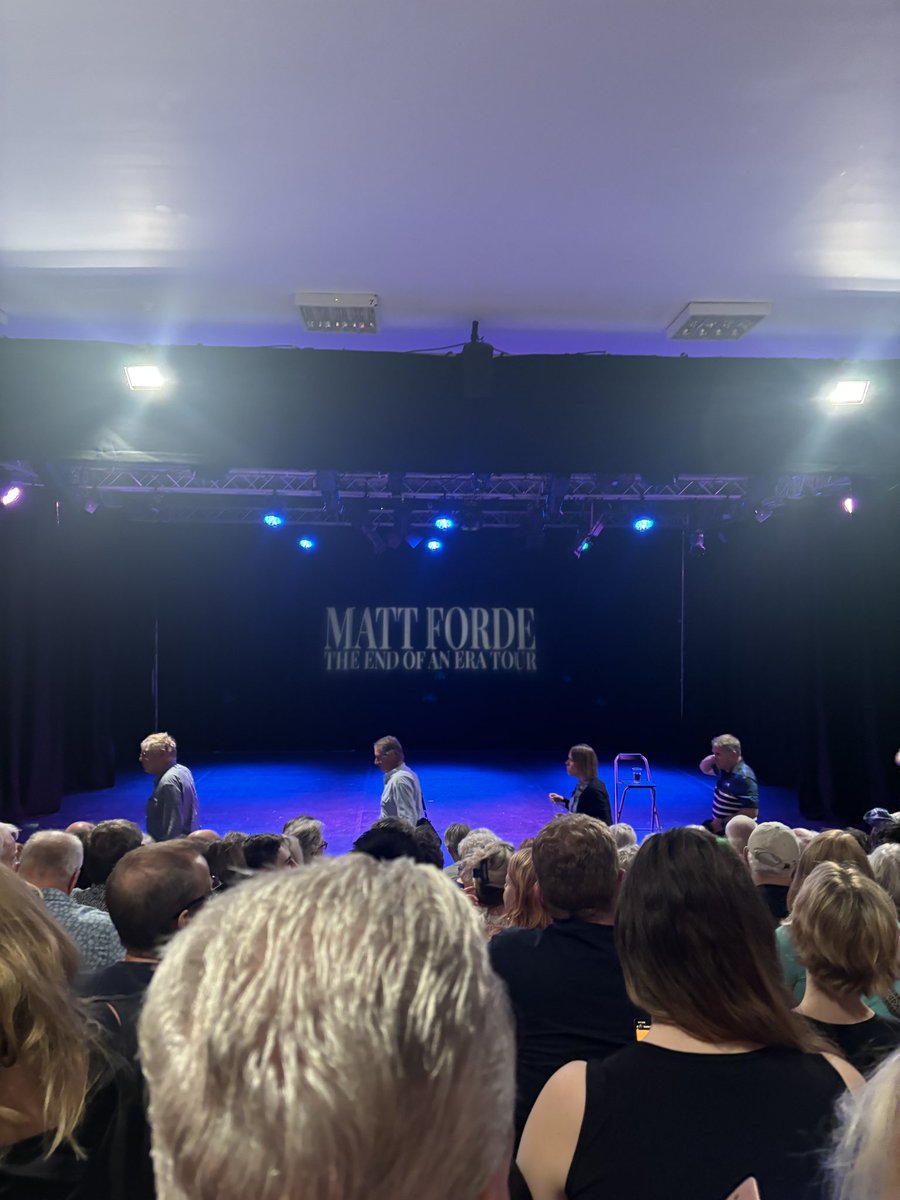 Last show of the day! The End of the Era Tour with <a href="/mattforde/">Matt Forde</a> 

We loved the political satire, impressions and links to personal stories. Great end to the night 👍