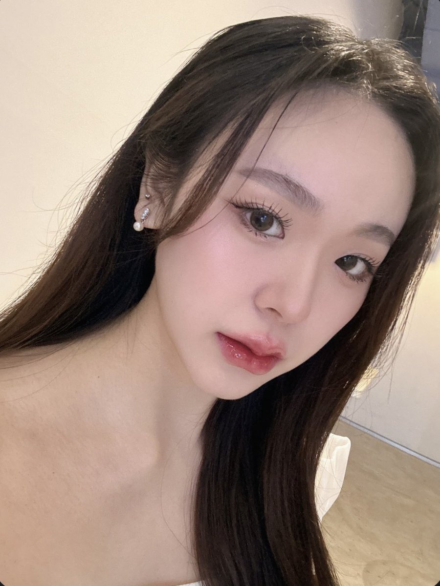 junewi_official's tweet photo. [13/08] Daily post ✨

Let’s vote together for our junie 🤍

 🔗: https://t.co/QI2vxZcQ7C

We  need 500+ retweets before 23:59 (BKK Time) 
❣️X retweets = X hearts❣️

*please use my link so I can get more heart 

#Jamplanet 
#junewanwimol https://t.co/HhUL0bePmd