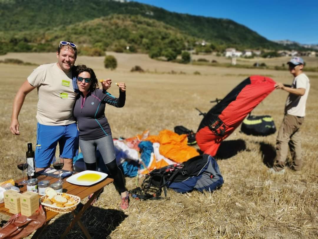 tierrasDiranzu's tweet photo. 📣🪂Enganchate a los #vuelosenparapente en Tierras de Iranzu una gran experiencia, #accesibleparatodos para todas las edades, una gran #aventura,  
Este mes lo ofertamos con #catadevinos y #salesecológicas 
👉📖Reservas: 646185264
Parque Natural De Urbasa Andia
#EmbalsedeAlloz https://t.co/Pp1cPE0XDV