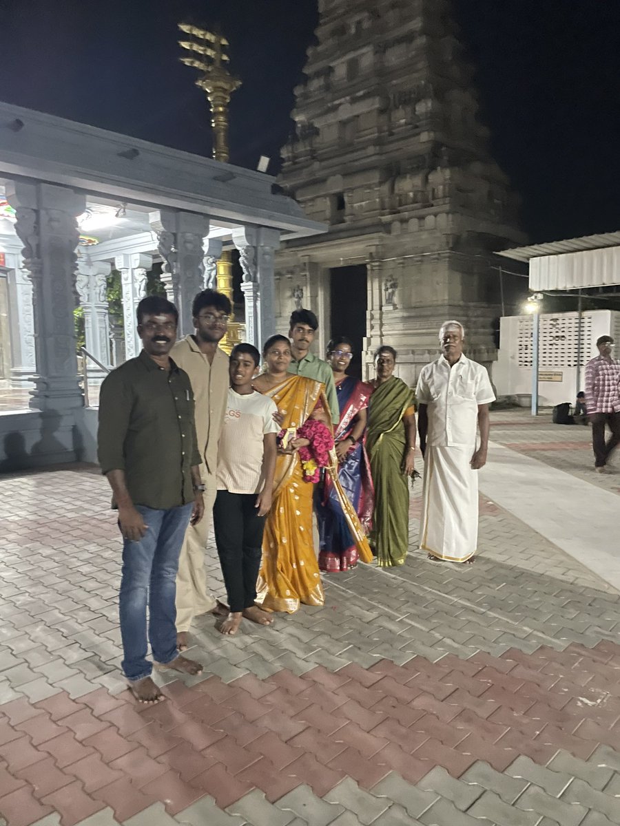 Babumurugavel's tweet photo. எங்களது மகன் மாஸ்டர் ம. பா. நரேஷ்மன் அவர்களின் அகவை திருநாள் மனம் நிறைந்த மகிழ்ச்சியோடு வாழ்த்துங்கள் வளரட்டும் https://t.co/Y3q6CHybVn