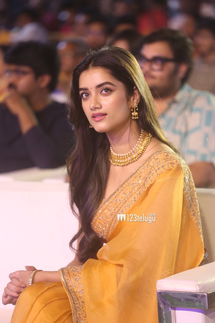 Bhagyashri Borse – The Most Beautiful and Talented Star in Indian Cinema iiQ8