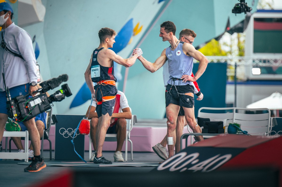 Adam Ondra tweet media