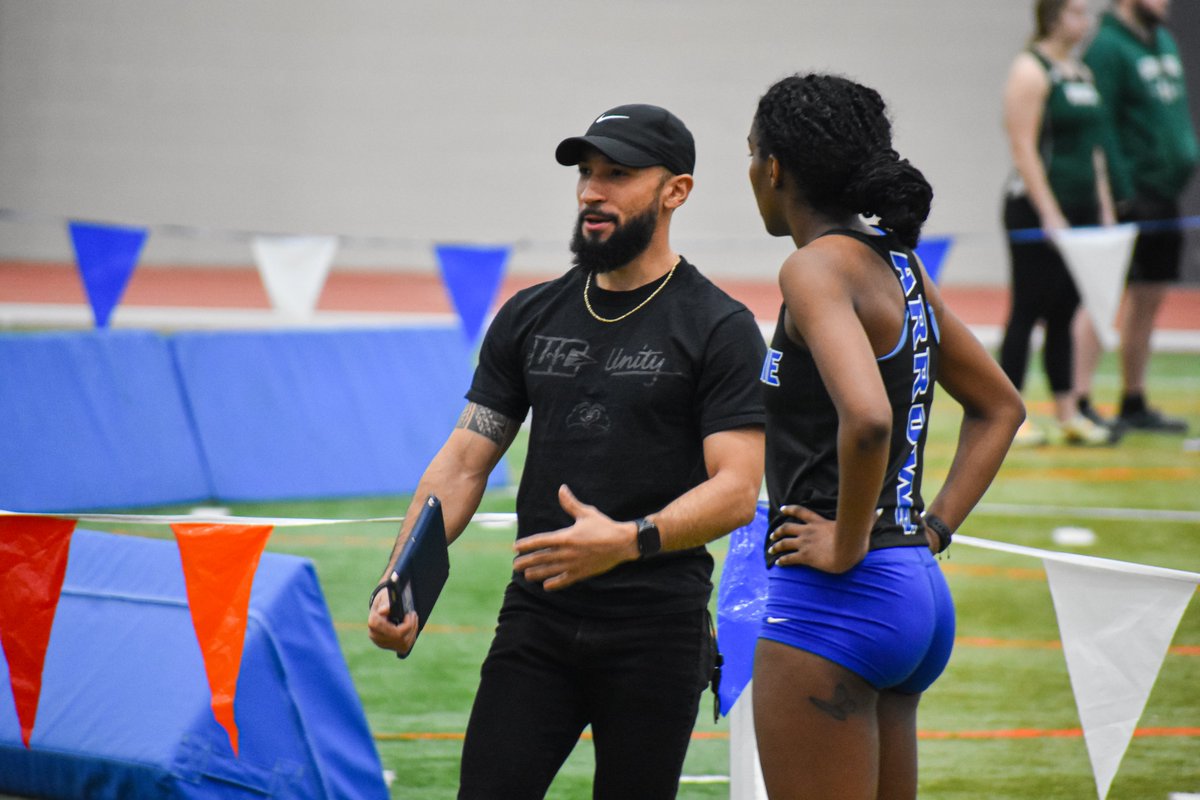 UCArrows's tweet photo. Coach Joe receives new title, Head Strength &amp; Conditioning Coach 💪 @UCArrowsXCTF 

Read more here: https://t.co/SZAoGpjzYi https://t.co/915u6gjlUQ