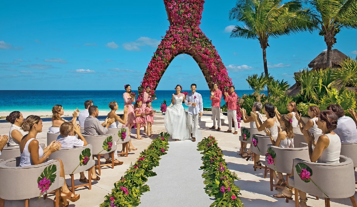 our latest blog tells about the 6 different all-inclusive wedding packages at dreams resort including the free destination wedding package and how to get your wedding free, tinyurl.com/3cpcfyn3