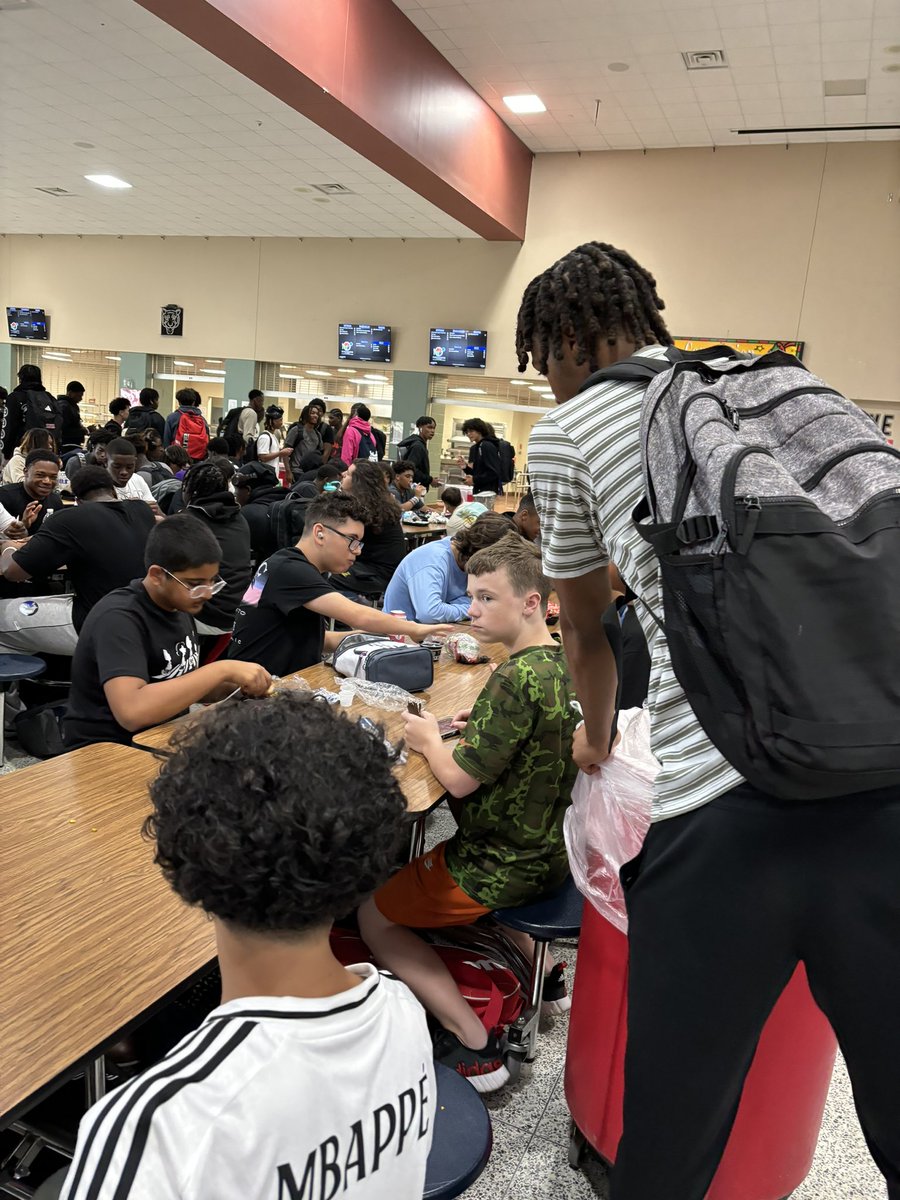 THS_Tigers's tweet image. Check out our @TravisHoops leaders during D lunch today! Thanks for showing our Tigers what true leadership looks like #DevelopingLeaders #LeadthePAC