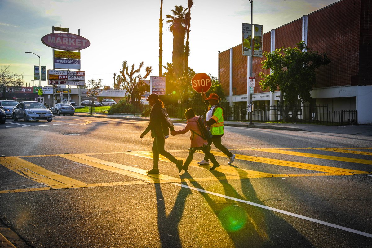 #BackToSchool Day is here! 🏫 Stay safe by using crosswalks, obeying signals, and following traffic rules if you're walking or biking. Drivers, remember to slow down in school zones, stop for school buses, and avoid distractions. #LADOT