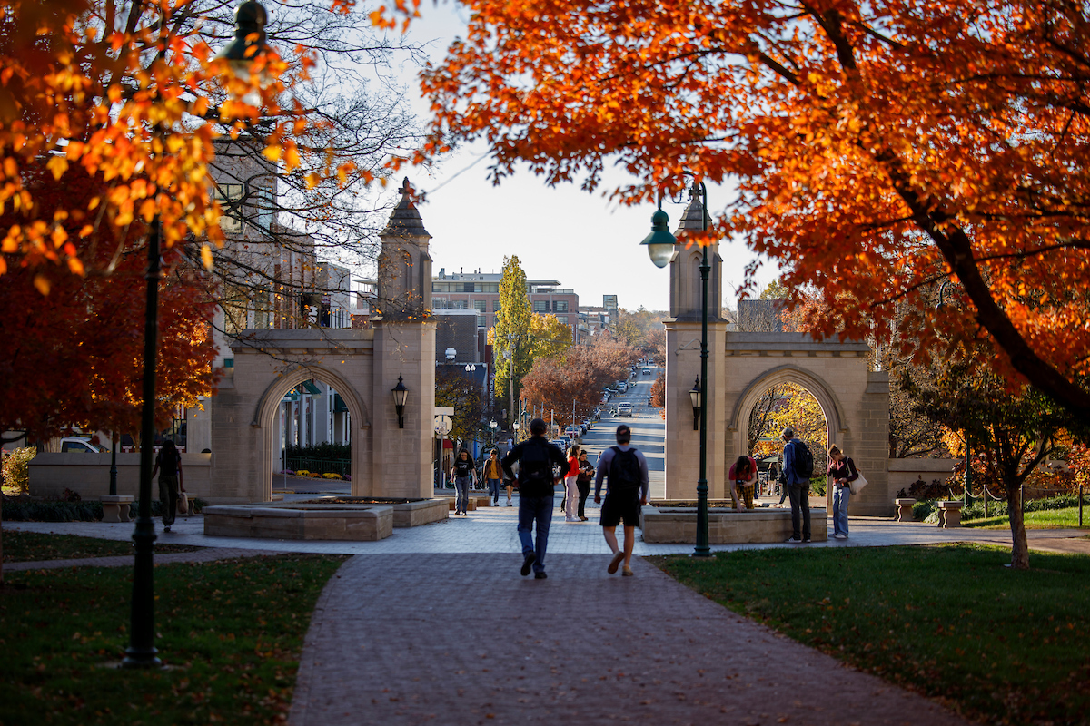 Making Indiana communities more vibrant places to live, learn, work, and play is the vision behind Lilly Endowment Inc.'s recent gift. Learn more: go.iu.edu/8qk2

#ThanksToIUdonors