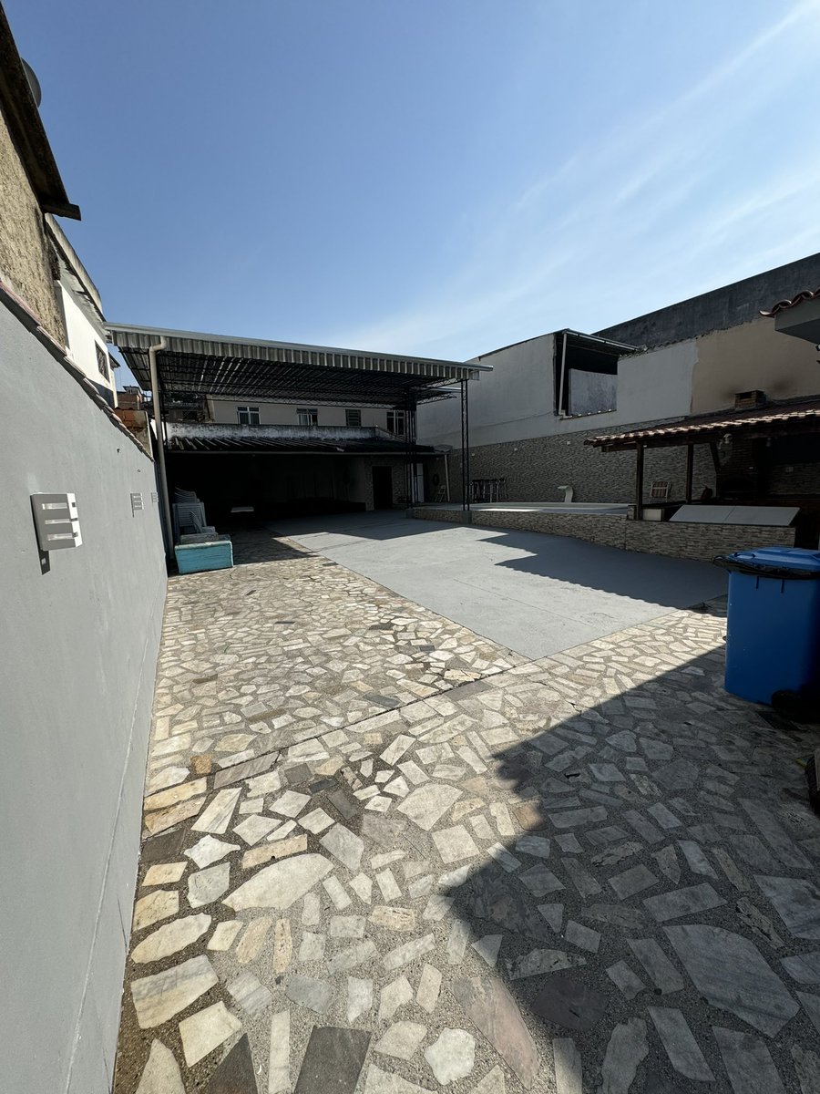 ALUGA-SE CASA DE FESTA 3D!
Localizado em - RUA SOUTO, 550 - Cascadura/Quintino

CONTATOS 👇🏻
21 97986-1218
21 97035-5952