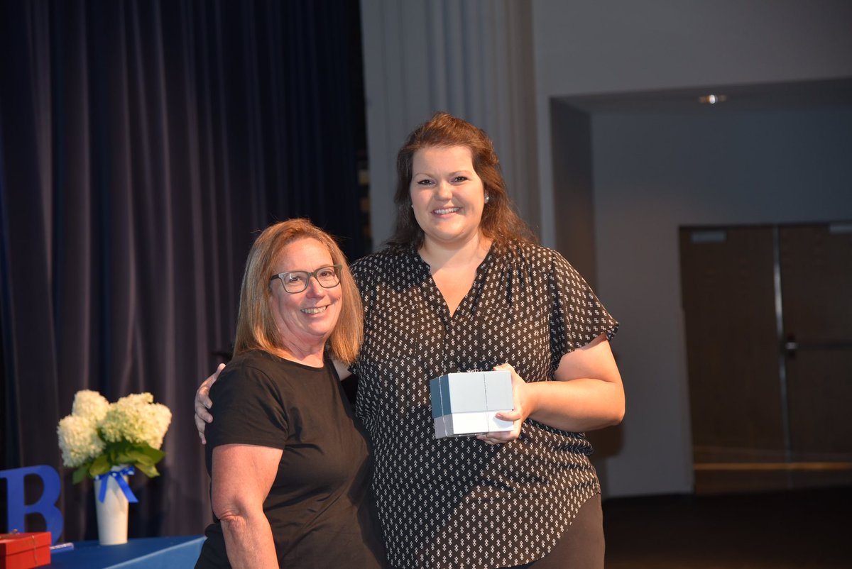 We were proud to officially present the 2024 Educator of the Year Award to Montrose Kindergarten teacher, Mary Young, at this morning’s all district convocation.

The Bexley Educator of the Year Award is sponsored by the Glick Family Fund at the Columbus Jewish Foundation.