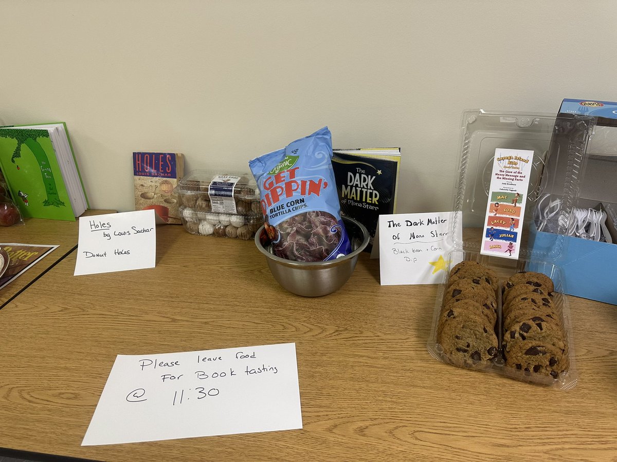 Who says you can’t eat books 😜
<a href="/RCSDLibraries/">RCSD Libraries</a> <a href="/RCSDNYS/">Rochester City School District</a>  @DeputyDStrick <a href="/LaMorte111/">Steve LaMorte (he/him)</a>