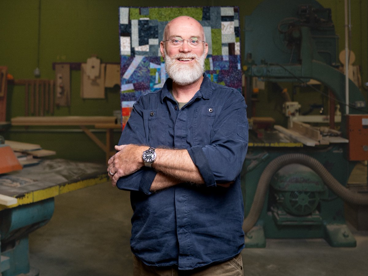 Aaron Beale, Associate Vice President for Student Craft at Berea College, has been recognized on the 2024 Wallpaper* USA 400 list, which honors individuals shaping America's creative landscape. ⭐

Read More 🔗 : bit.ly/4czq4Lm