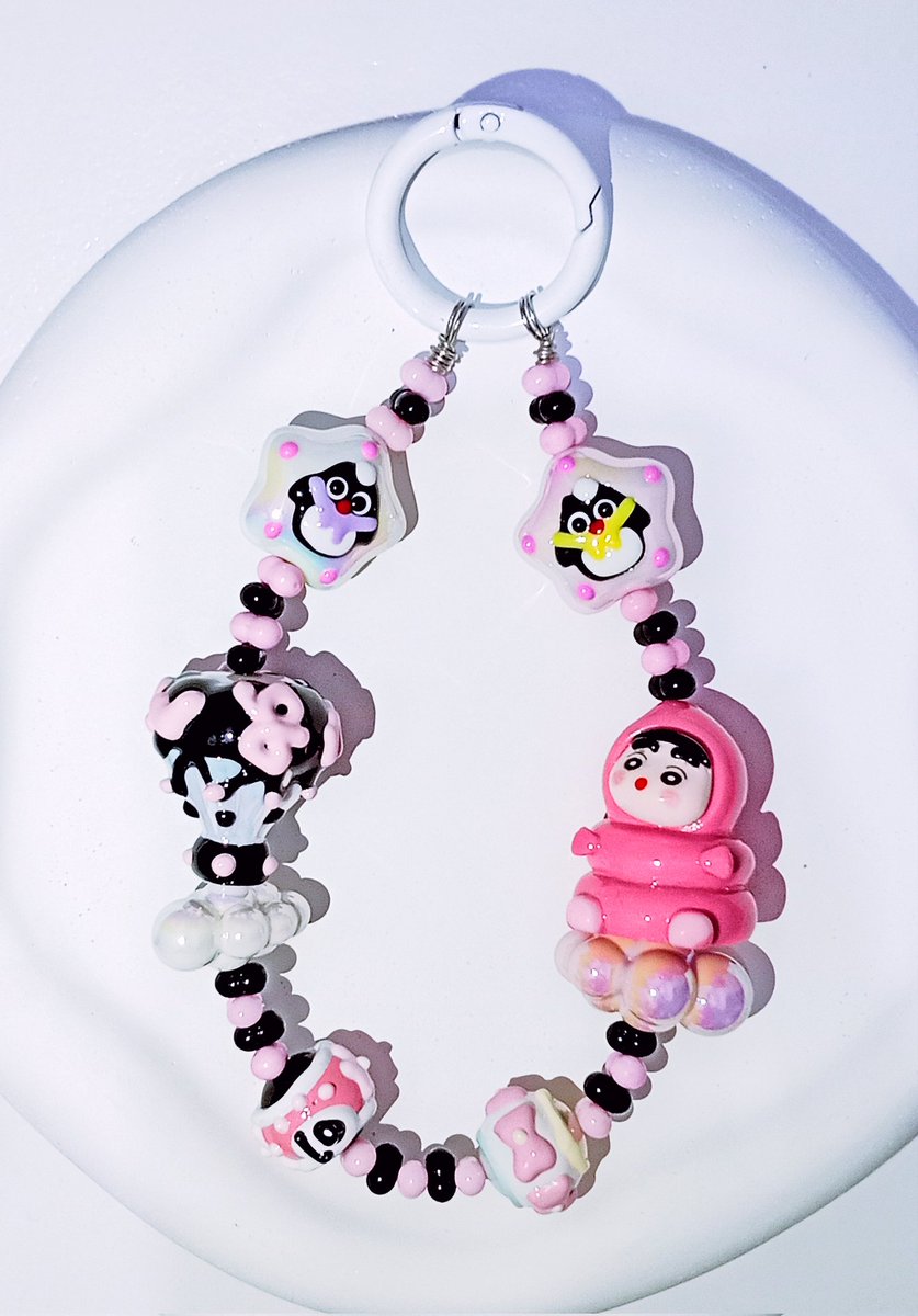 s_nabiila_'s tweet photo. THREAD - Luxury Bag Charms / Phone Strap / Keychain. 
100% Handmade with Quality 🫶

Check their online store at Orange &amp; Instagram (@ https://t.co/GEnYN5CL5f.loved) 
🧡https://t.co/OaXktyxchj

💗https://t.co/UrIx8Ir2Jm

#phonestrap #bagcharms #beadedaccessories #handmadeproduct https://t.co/QqwJ1aAMpV