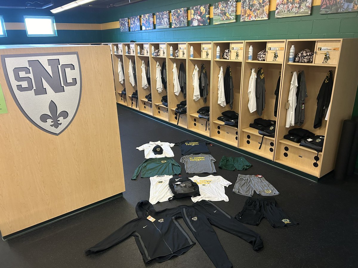Coach McCarty (@coachdanmccarty) on Twitter photo Christmas in August ….. 24 Hours until our guys return to campus for the 2024 season <a href="/SNCfootball/">St. Norbert Football</a>
#GoGreenKnights Christmas in August ….. 24 Hours until our guys return to campus for the 2024 season <a href="/SNCfootball/">St. Norbert Football</a>
#GoGreenKnights