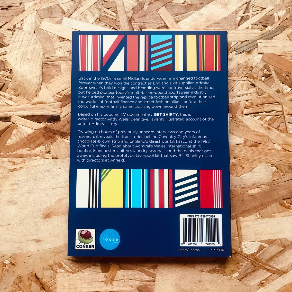 𝐑𝐄𝐒𝐓𝐎𝐂𝐊 | GET SHIRTY by <a href="/brockleyblue/">Andy Wells</a>
 
The definitive, lavishly illustrated account of the untold <a href="/admiral1914/">Admiral Sports</a> story, featuring 250 images of rare kits, unseen behind-the-scenes photos, cult collectables and period catalogues.

🛒 stanchionbooks.com/products/get-s…