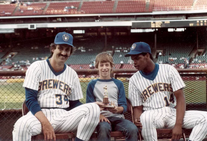 PolyesterUnis's tweet photo. Rollie Fingers, Craig Counsell, and Dion James. Circa 1983 @Brewers https://t.co/2OpnGWNidG