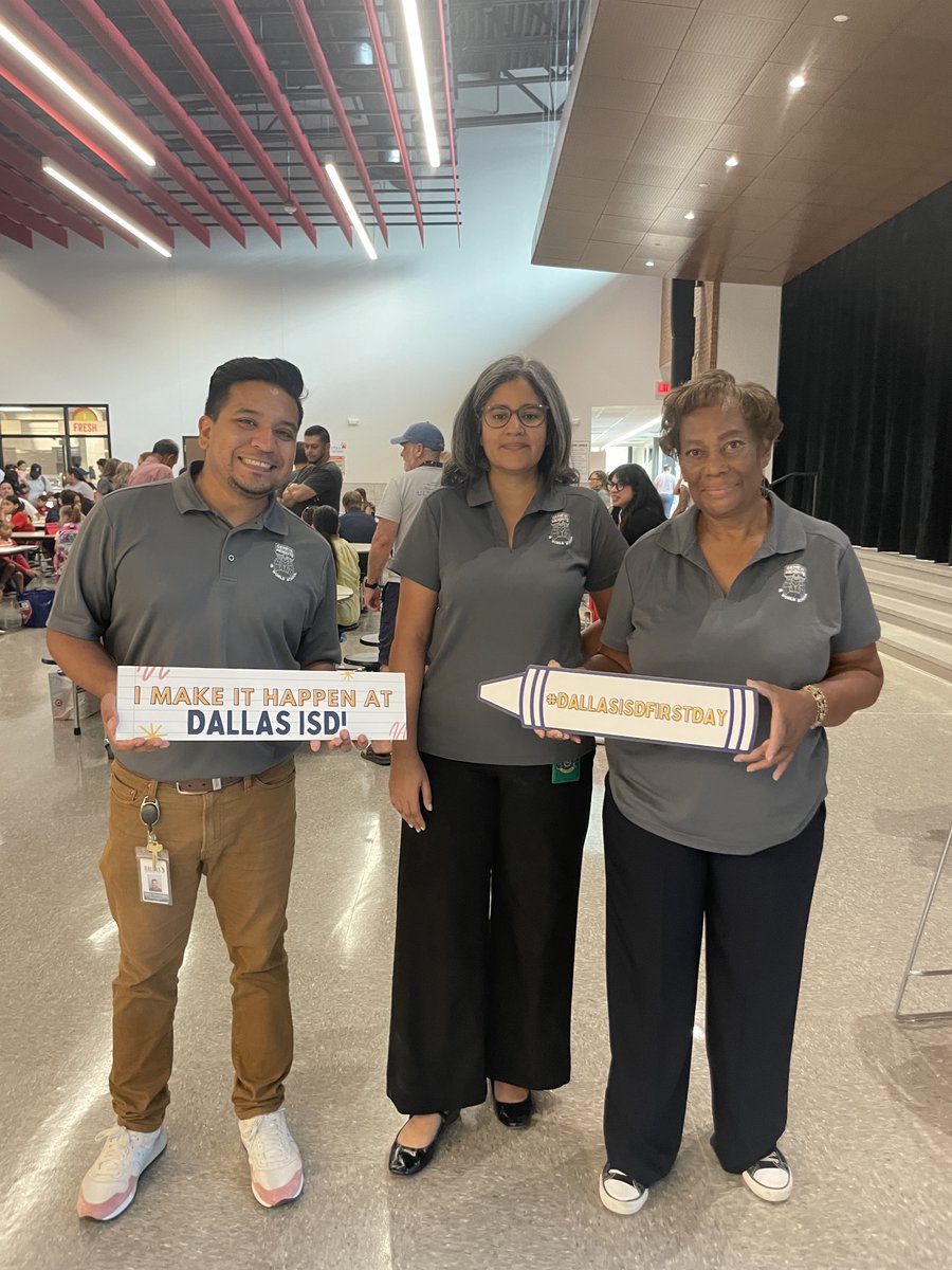 Dallas ISD Team members <a href="/GenevaHeights/">Geneva Heights IB DISD</a> are ready to Level Up and Make It Happen!!! Excited for a wonderful 24-25 School Year! #DallasISDReadyforSchool #MakeItHappen